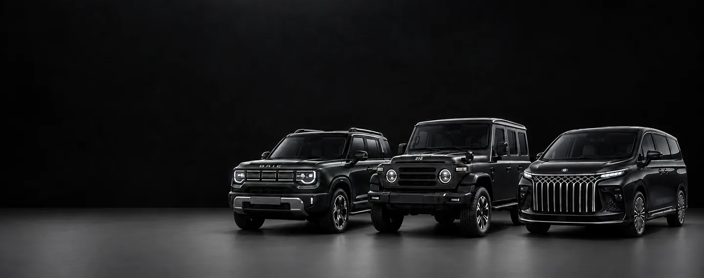 BAIC BJ30, BAW 212 und Forthing 9 in Schwarz nebeneinander